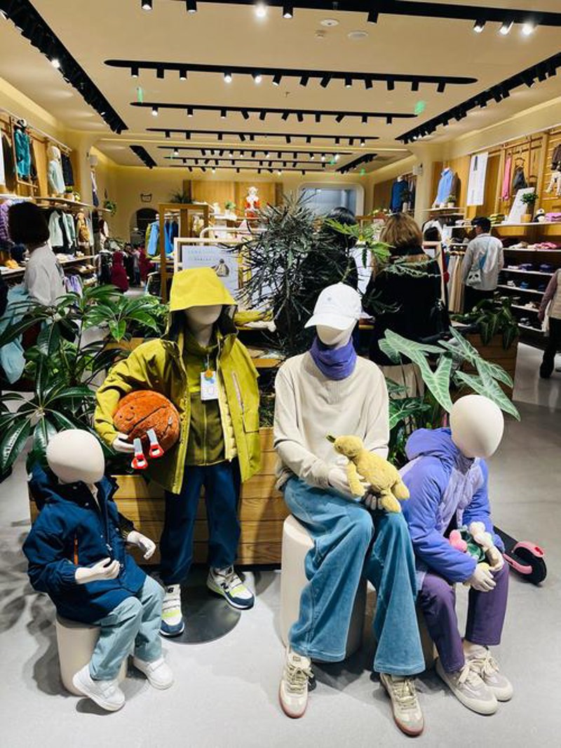 台儿庄区服装店动态：时尚潮流风向标